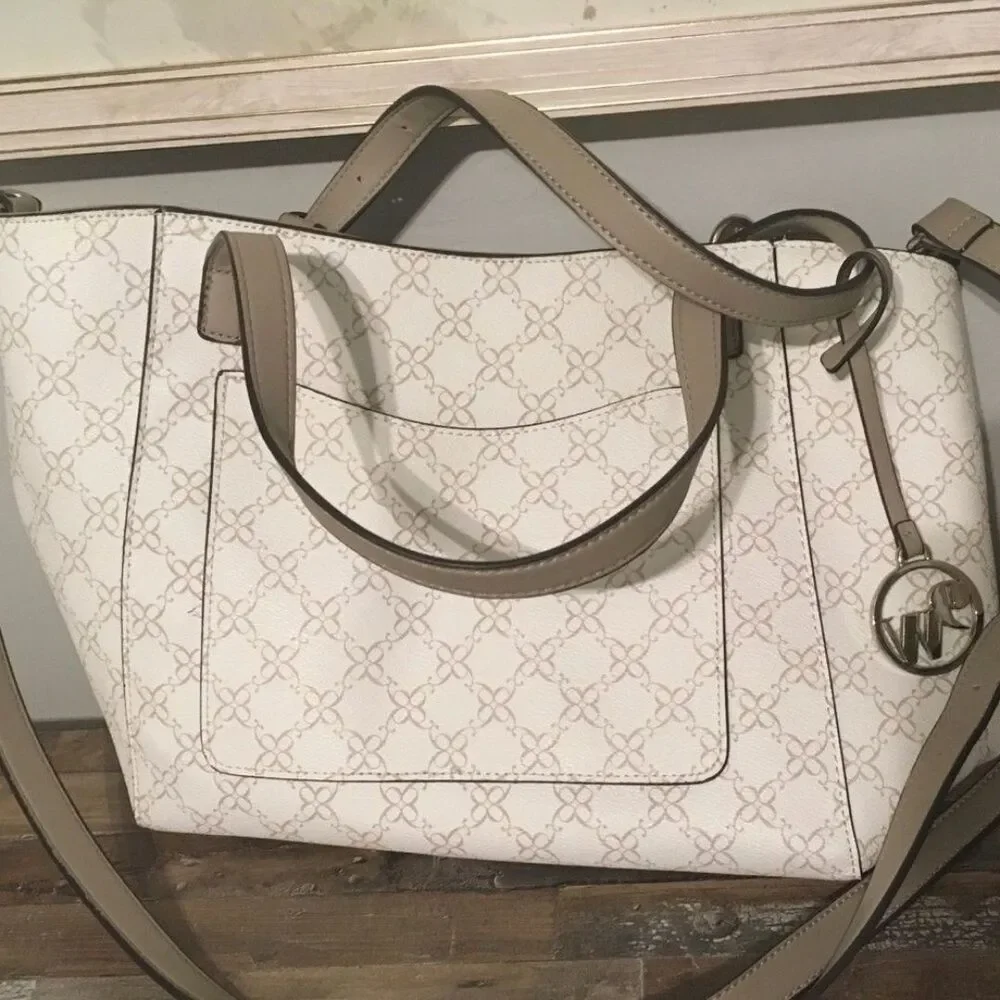 Nine West White and Tan Women's Bag FREE WRISTLET!